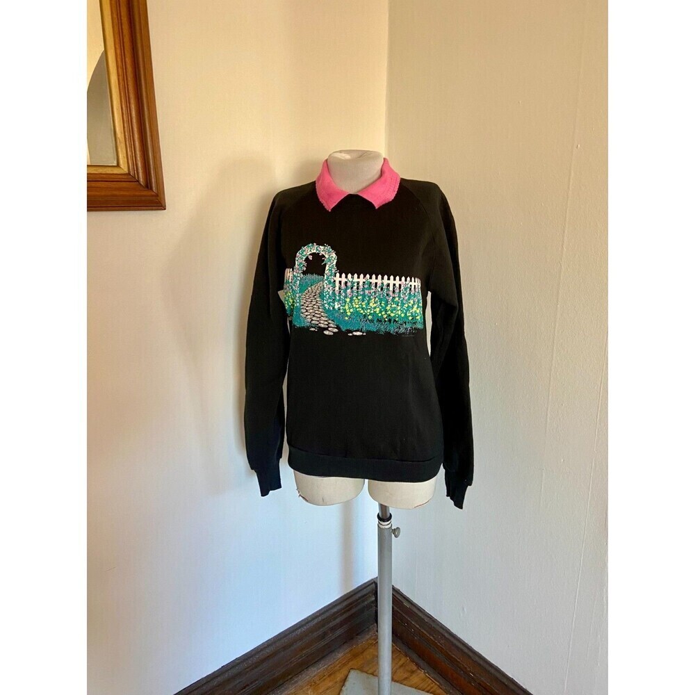 VTG Golf Crewneck Sweatshirt Collar Black Cottage Garden Gate Gopher Floral